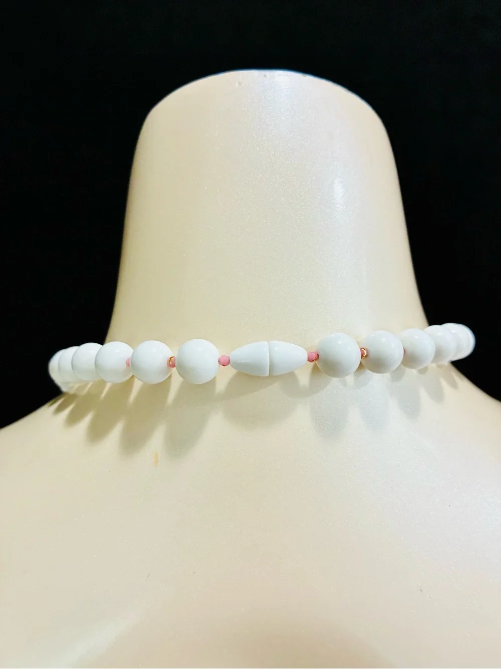VTG Timeless Elegant White Bead Long Necklace for Women Retro Granny Chic